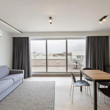 Apartment 13-hosted By Sweetstay